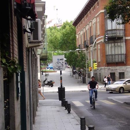 Hostal Miguel Angel Madrid Eksteriør bilde