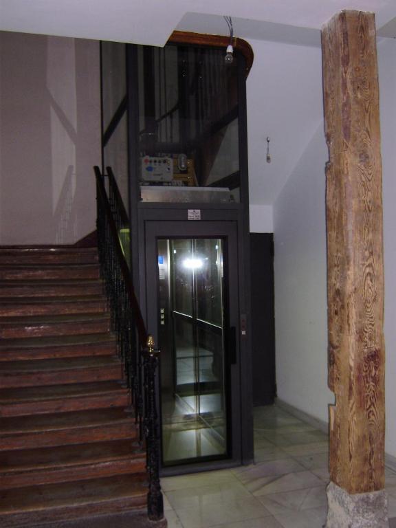 Hostal Miguel Angel Madrid Eksteriør bilde